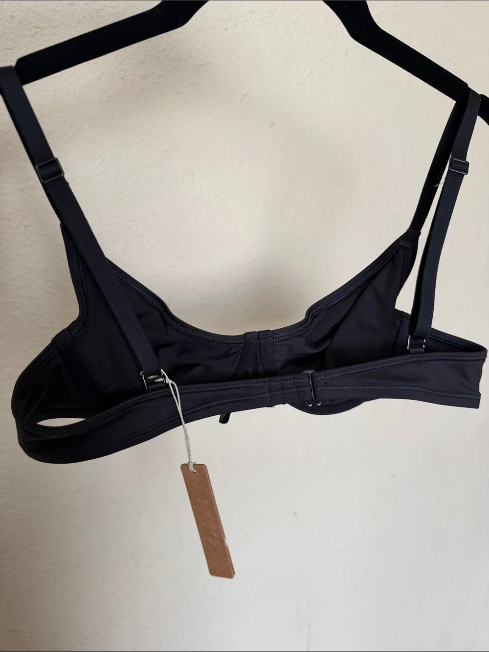 SKIMS NWT Recycled Swim unlined Bikini Top - Onyx size 4